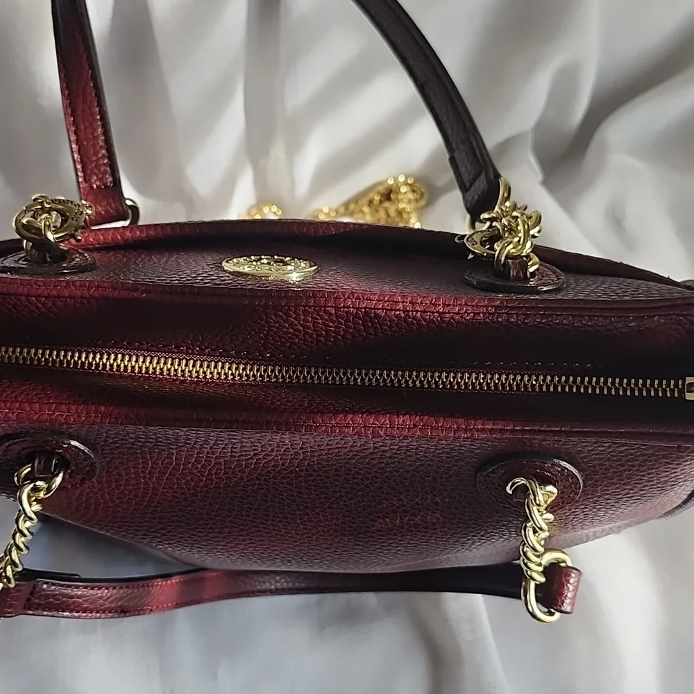Anne Klein Ex Cond Elegant Burgundy Fax Leather Tote Bag W Gold Chain, $55